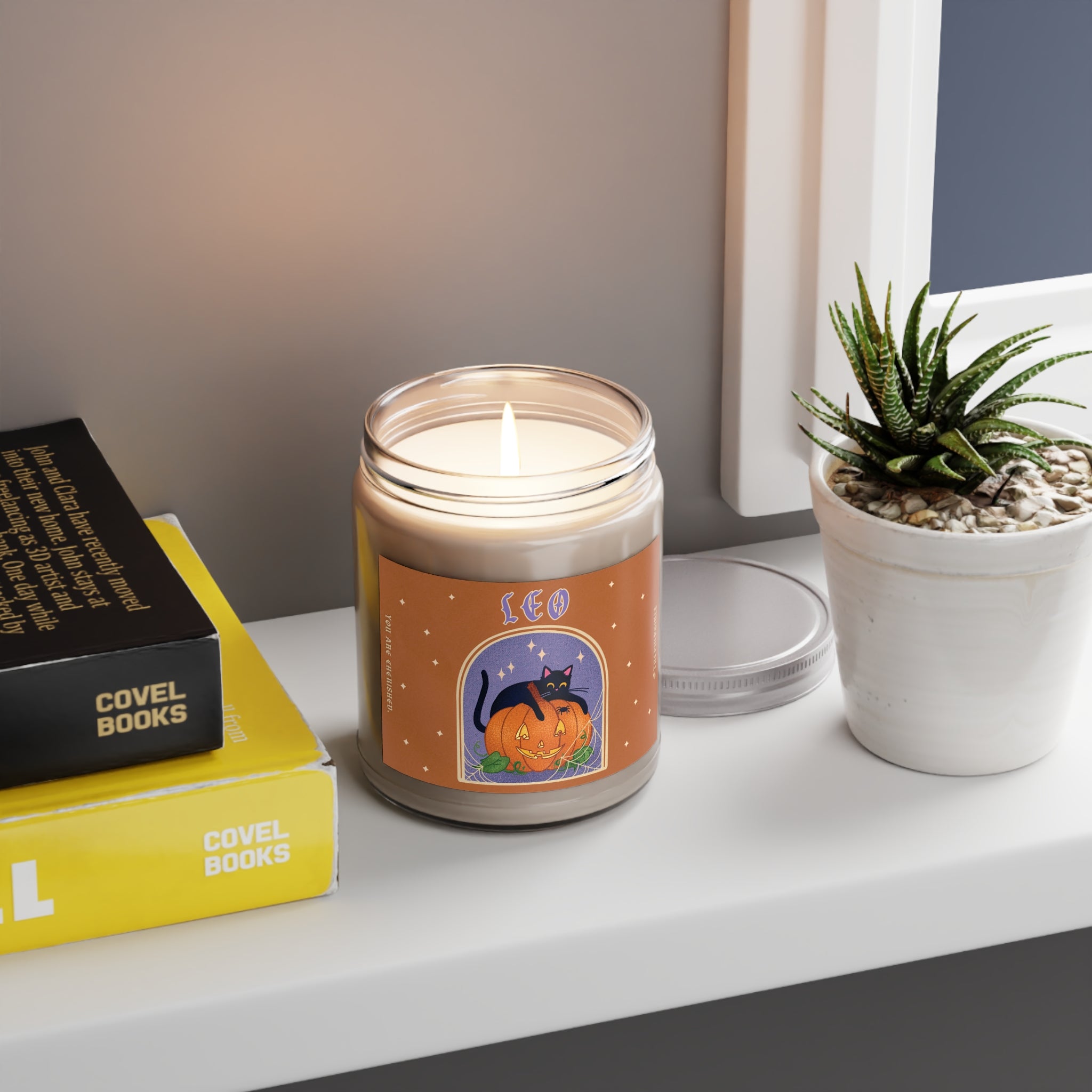 Leo Spooky Cat Astrology Candle
